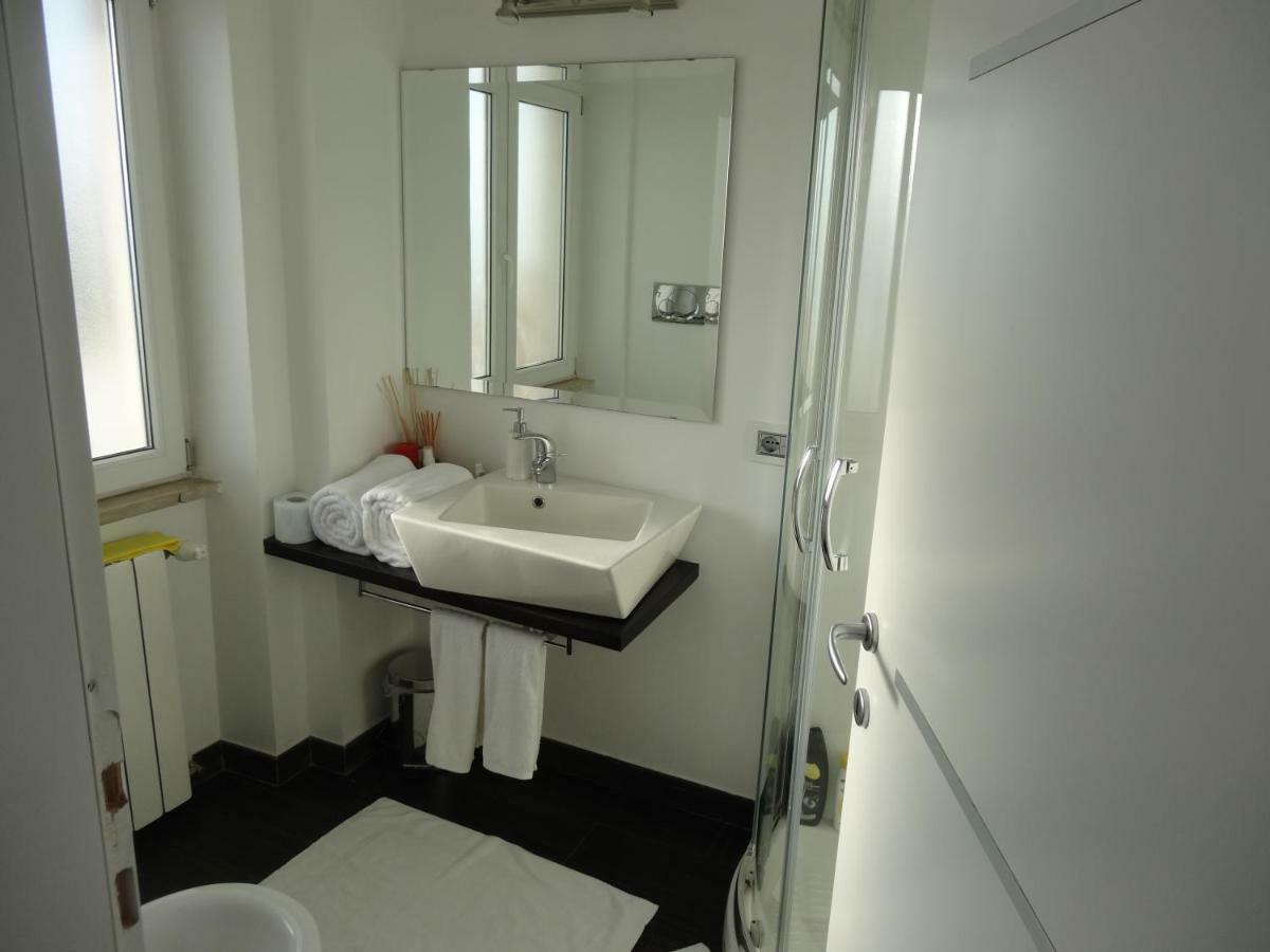 La Casa Di Gioconda Hotel Олбия Екстериор снимка