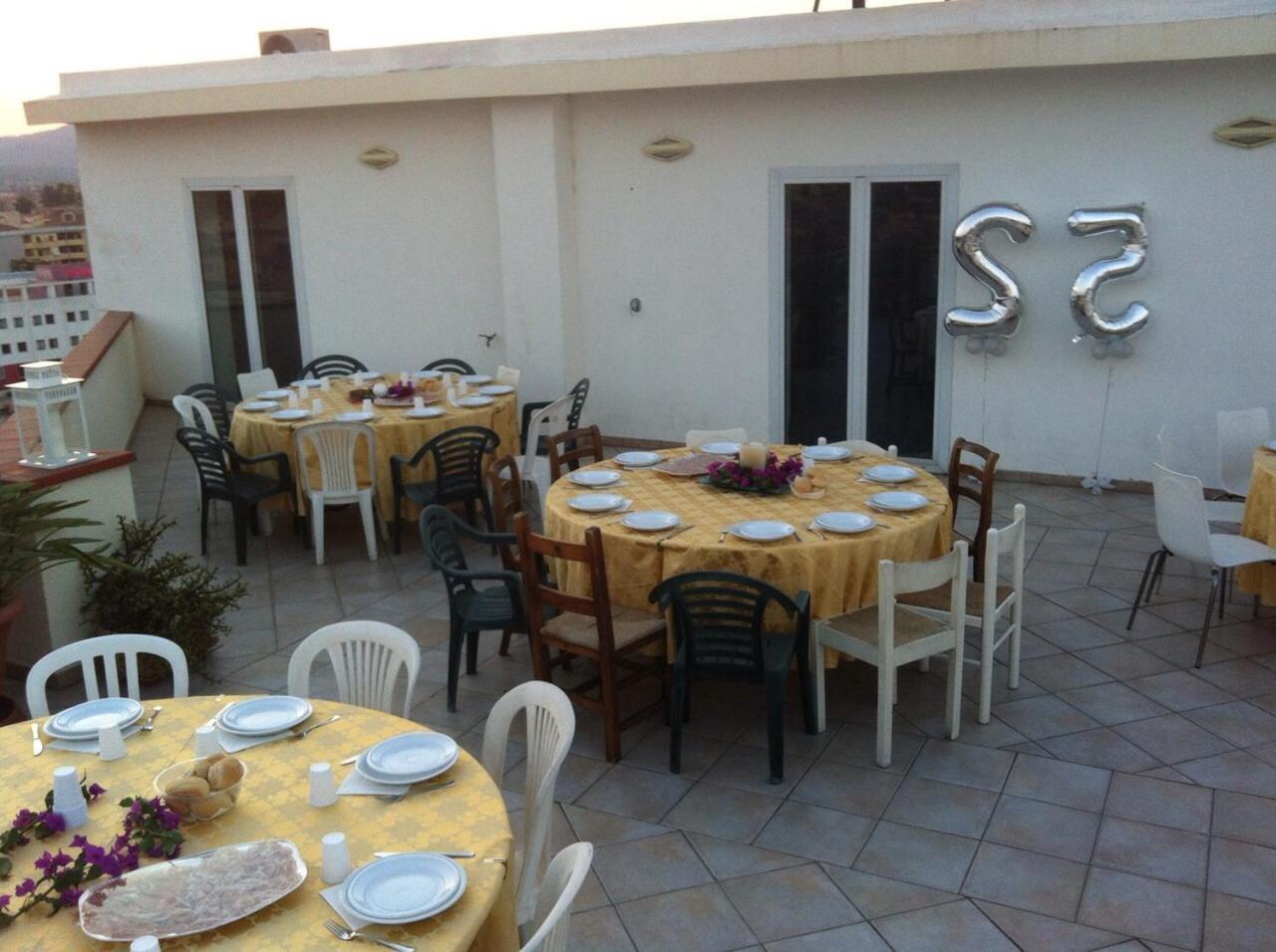 La Casa Di Gioconda Hotel Олбия Екстериор снимка